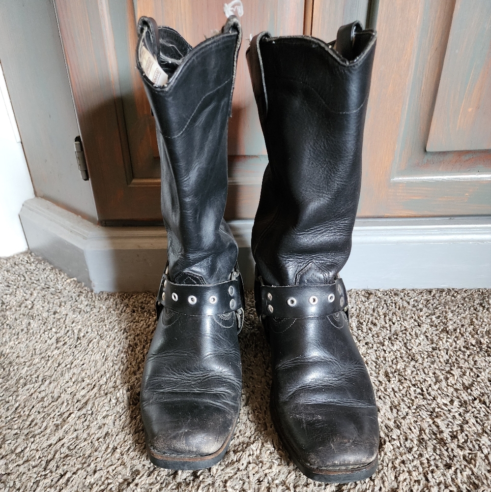 Bermans REAL LEATHER Boots. Definitely worn in size 10